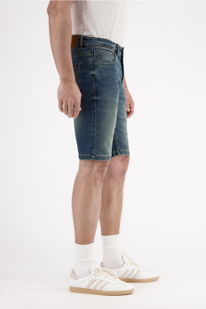 COMFORTABELE JOGGING DENIM BERMUDA 2549225 477